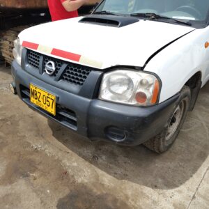 35-088 CAMIONETA NISSAN AÑO 2012 4x2 PARTICULAR