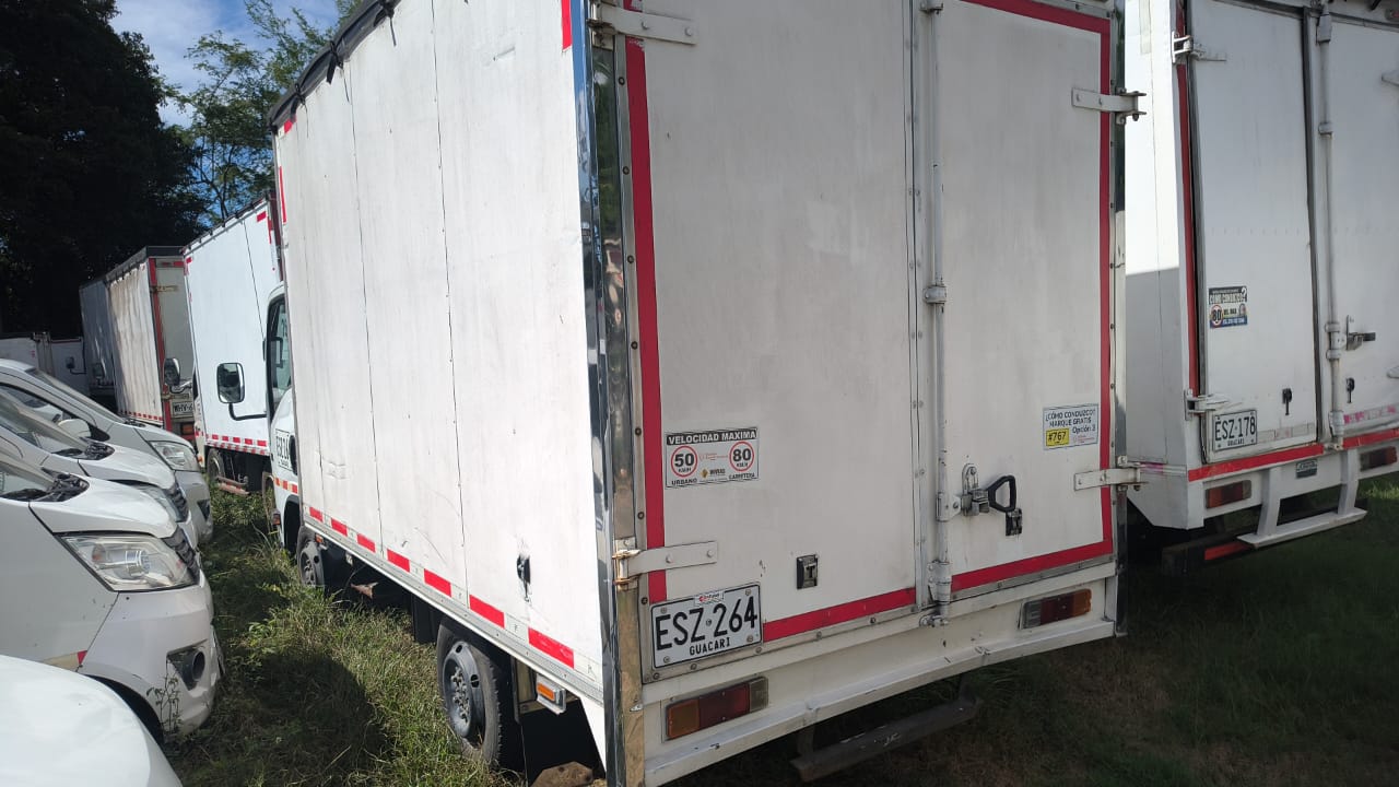Lote #26 NKR 700P Reward 4x2 3000CC - Imagen 6