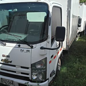 Lote #29 NHR 700P Reward Mt 3000CC