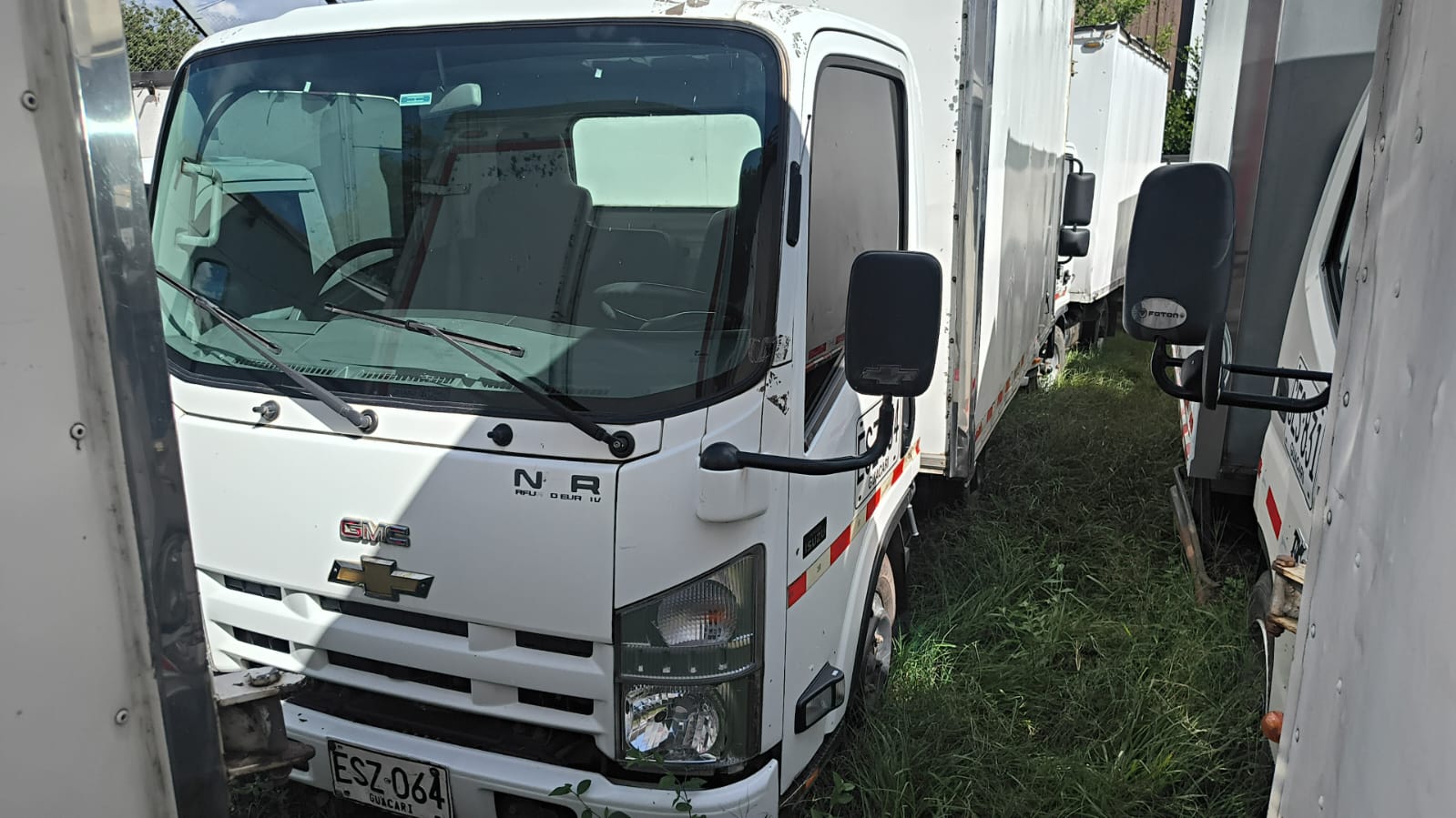 Lote #29 NHR 700P Reward Mt 3000CC