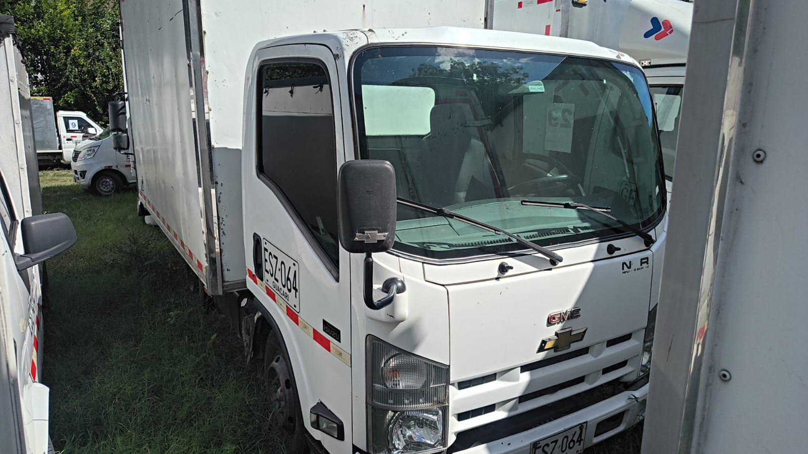 Lote #29 NHR 700P Reward Mt 3000CC - Imagen 3