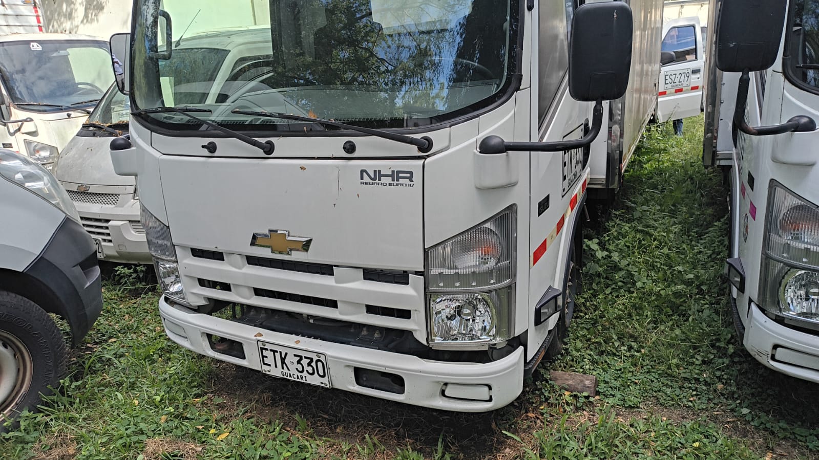 Lote #34 NHR 700P Reward Mt 3000CC - Imagen 5
